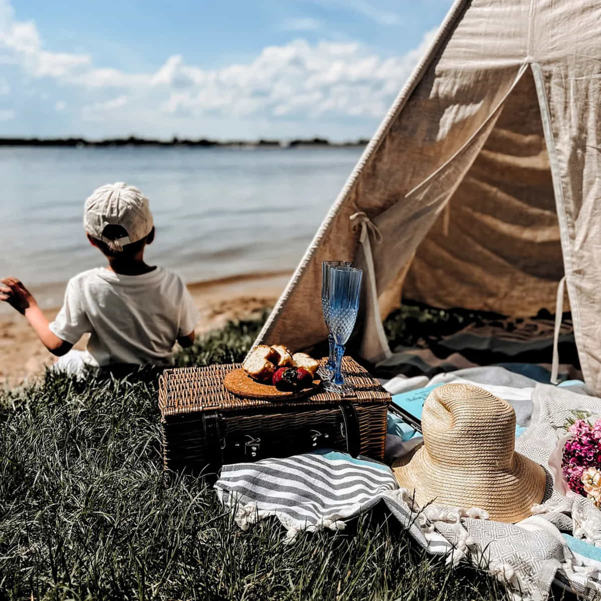 Letni niezbędnik plażowy - co warto ze sobą zabrać?