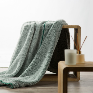 Blanket 170 x 210 Microfiber Lamb Koala Green+White