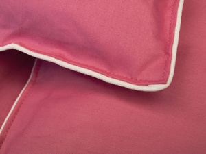 Half Fluff Pink Quilt 140x200