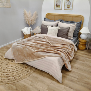 Koc 160 x 200 Akrylowy Jednolity Ciepły Yasemin 01