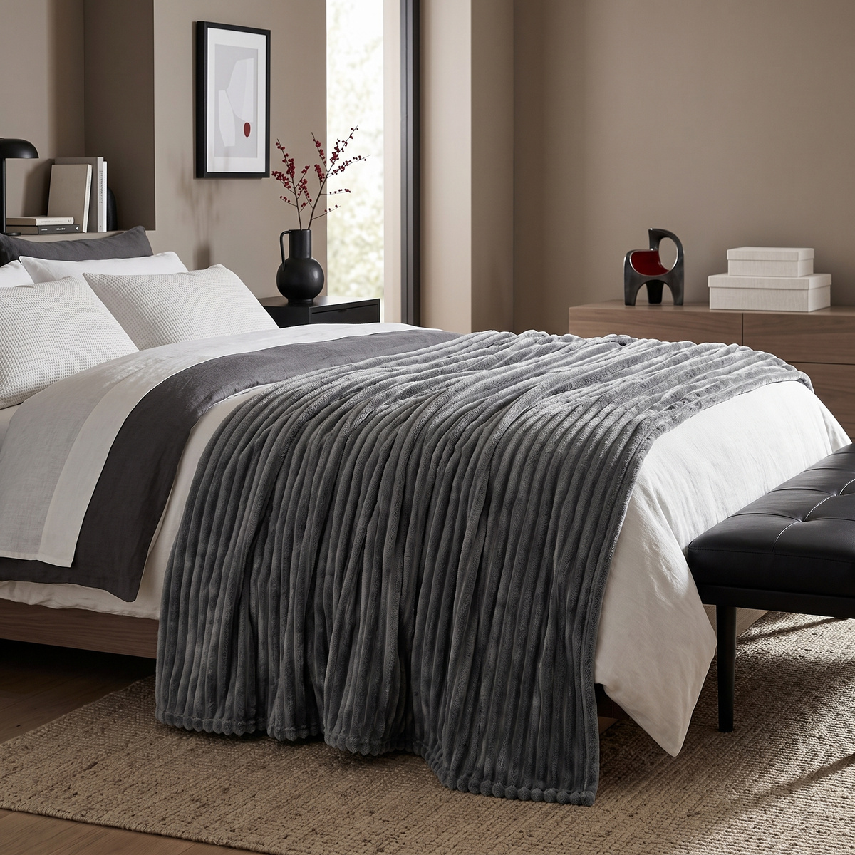 Koc z mikrofibry Cadence 160x200 cm – wymiary i gramatura